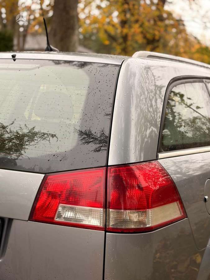 Opel Vectra 2008 — photo 12