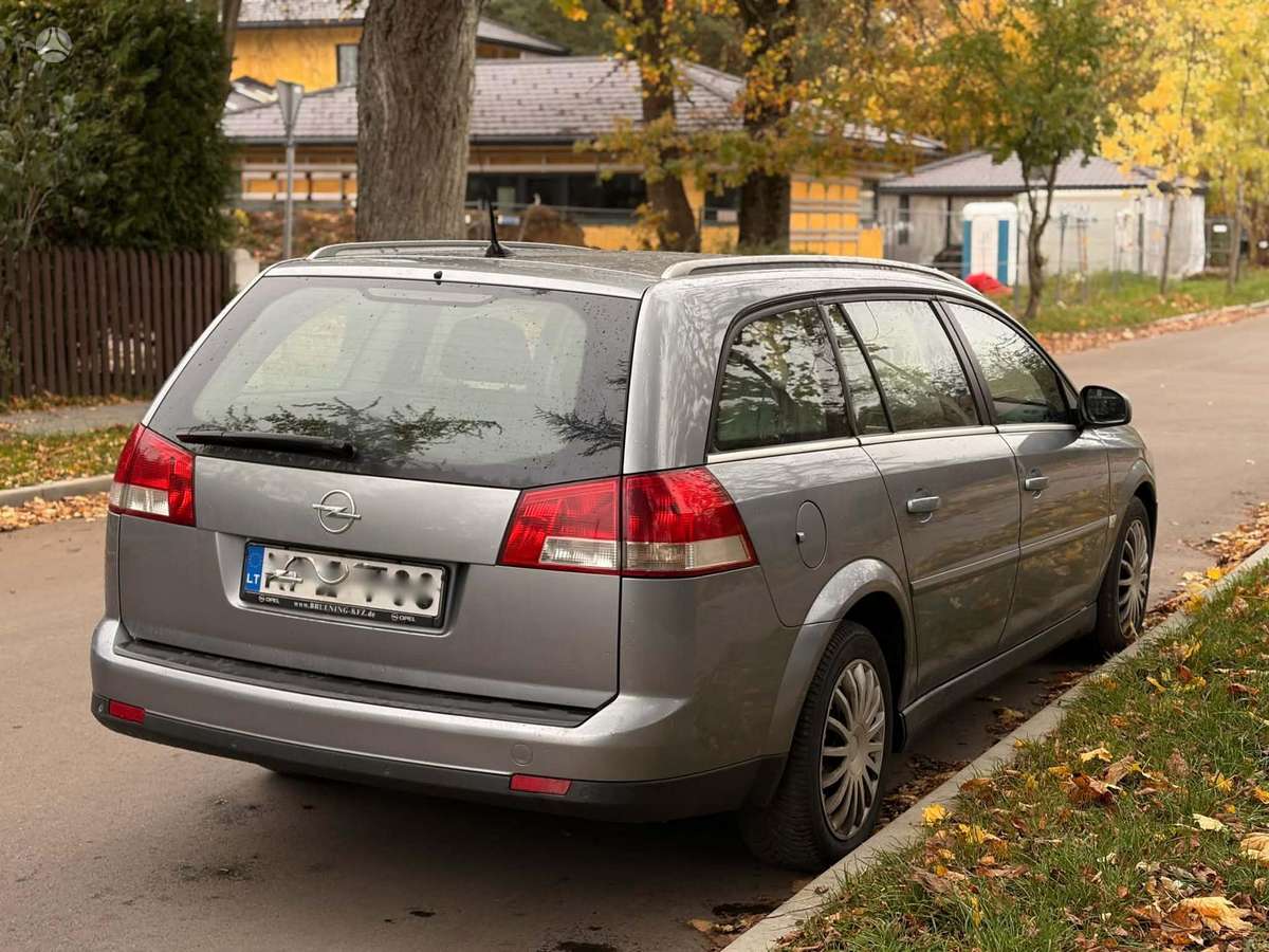 Opel Vectra 2008 — interior