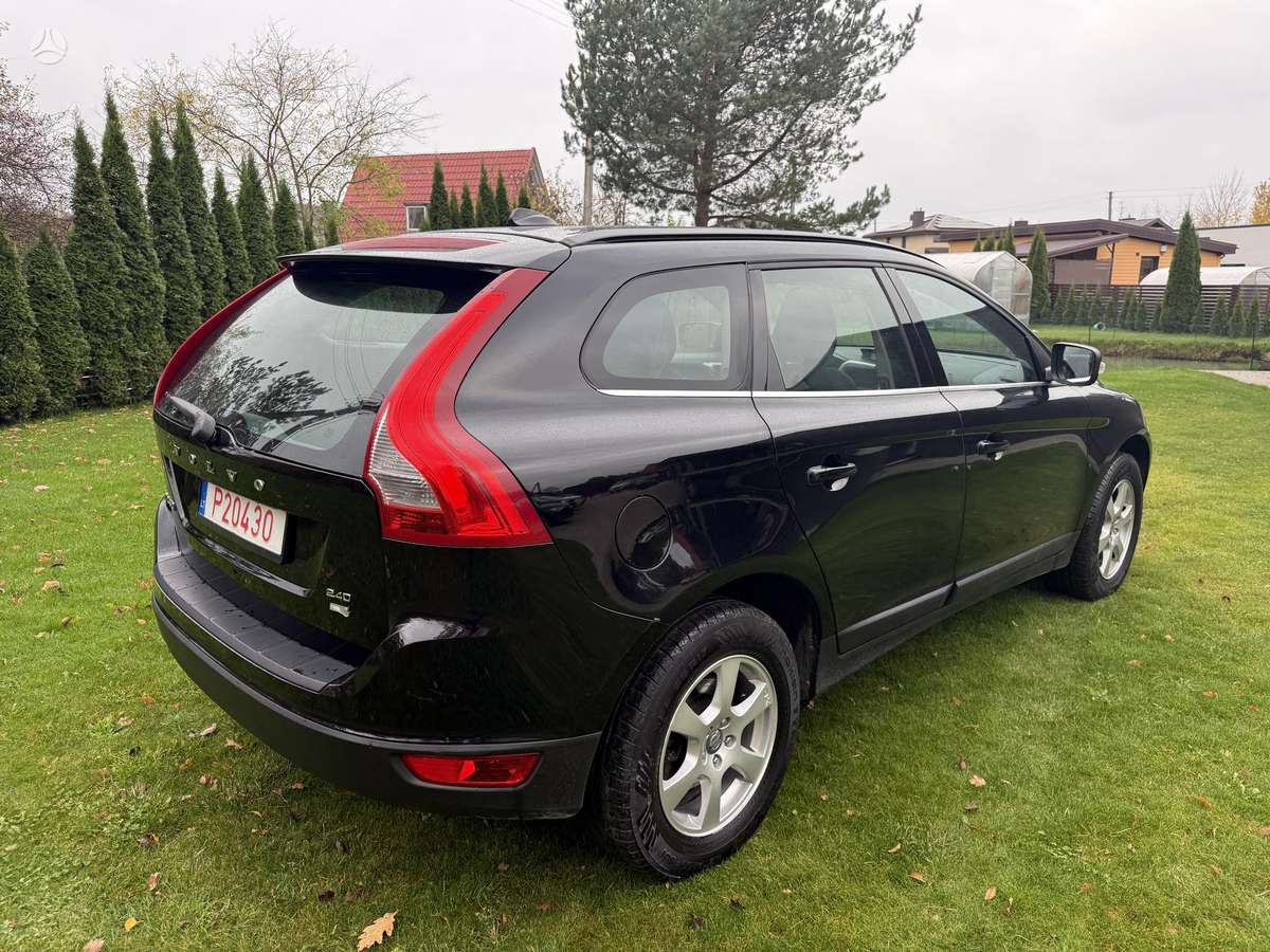 Volvo XC60 2009 — photo 7