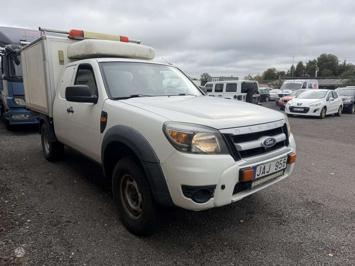 Ford Ranger 2009 — rear view