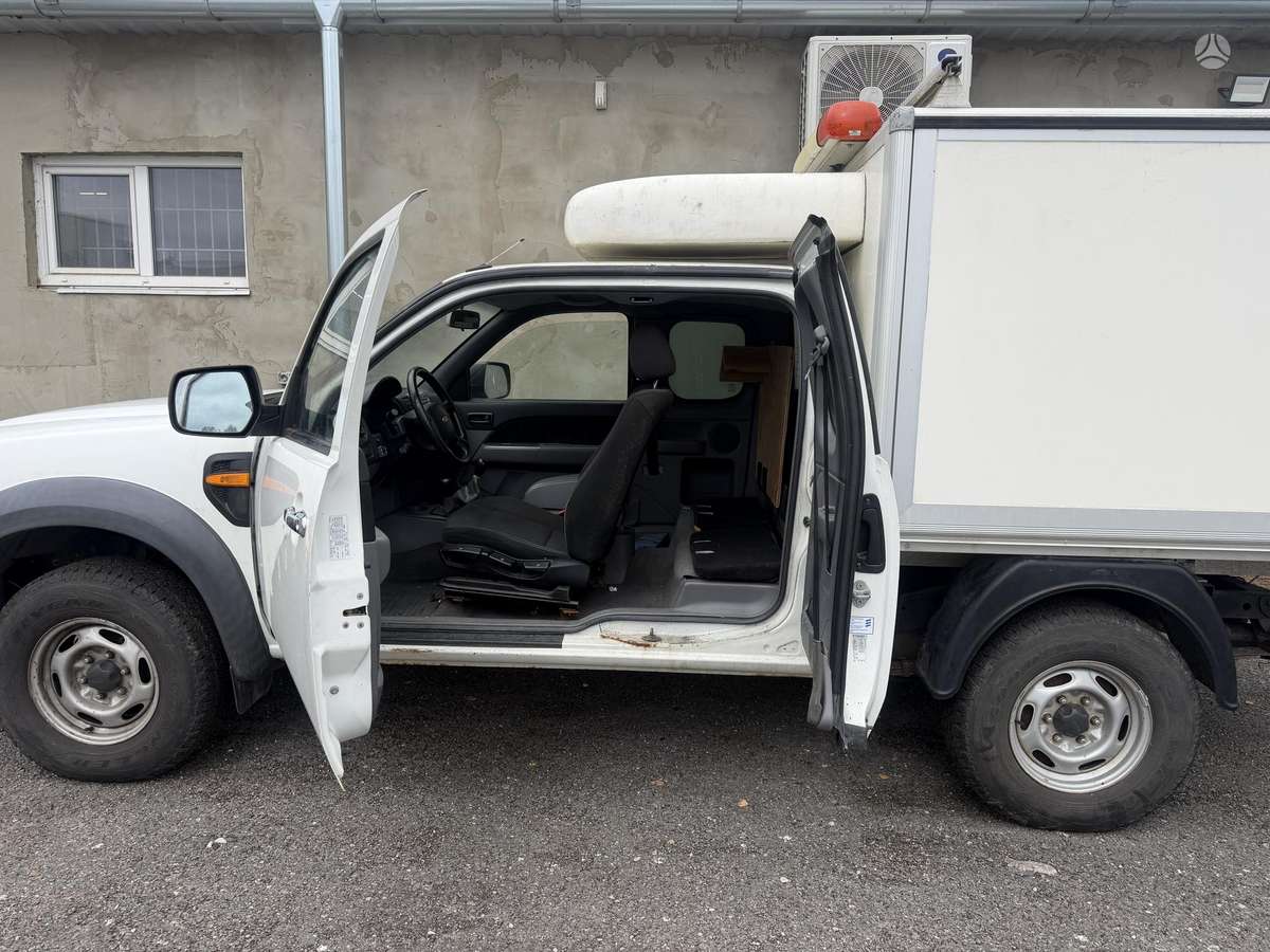 Ford Ranger 2009 — photo 7