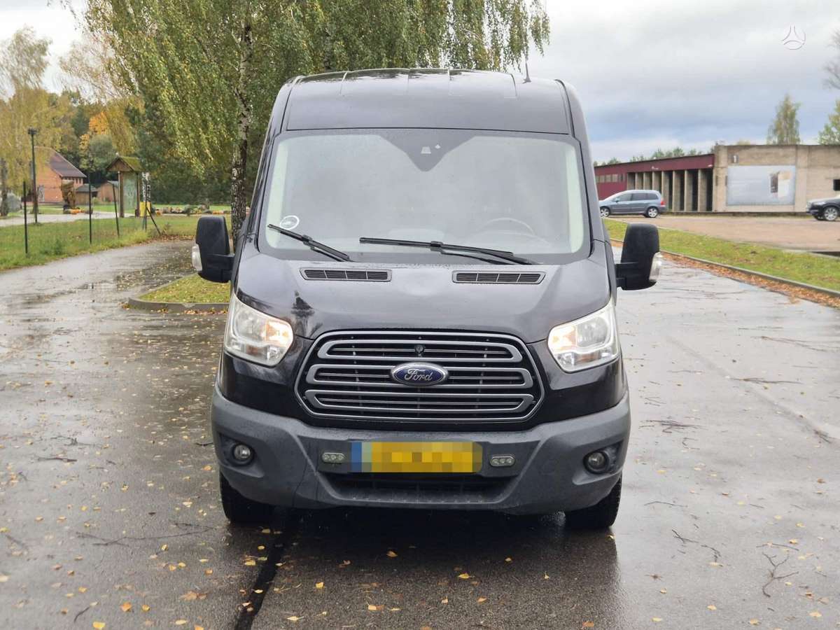Ford Transit 2015 — interior
