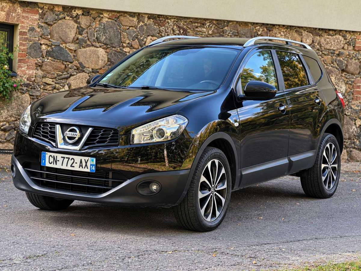 Nissan Qashqai+2 2012 — двигун 1598 cm³, 131 HP (96kW)