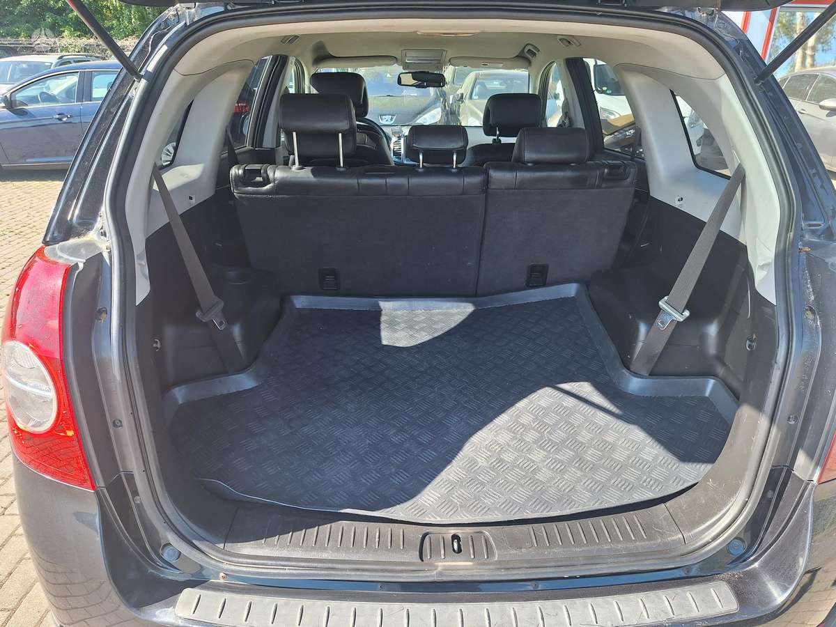Chevrolet Captiva 2011 — photo 21