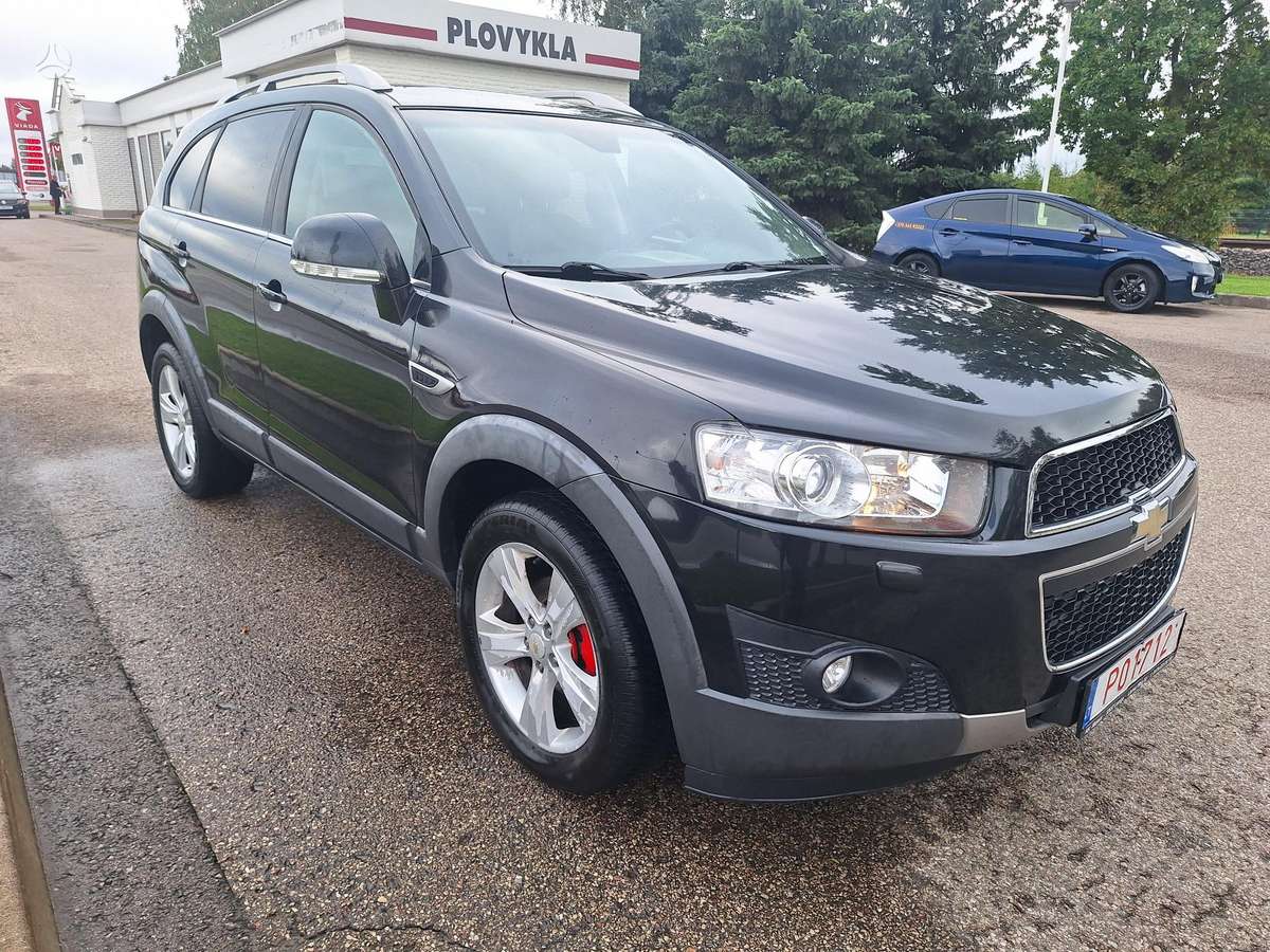 Chevrolet Captiva 2011 — engine 2231 cm³, 184 HP (135kW)