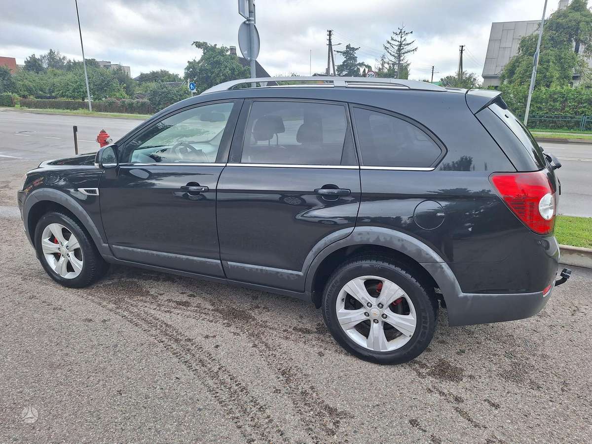 Chevrolet Captiva 2011 — photo 9