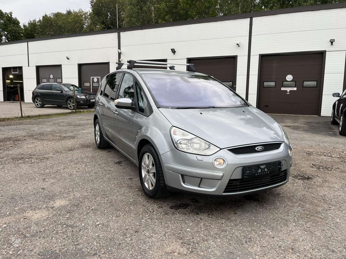 Ford S-MAX 2010 — photo 5