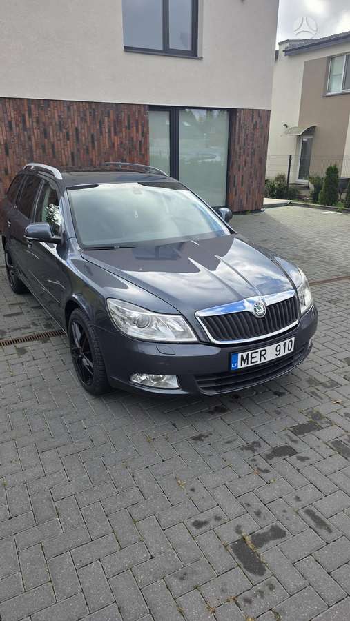 Skoda Octavia 2010 — авто для ЗСУ з Європи