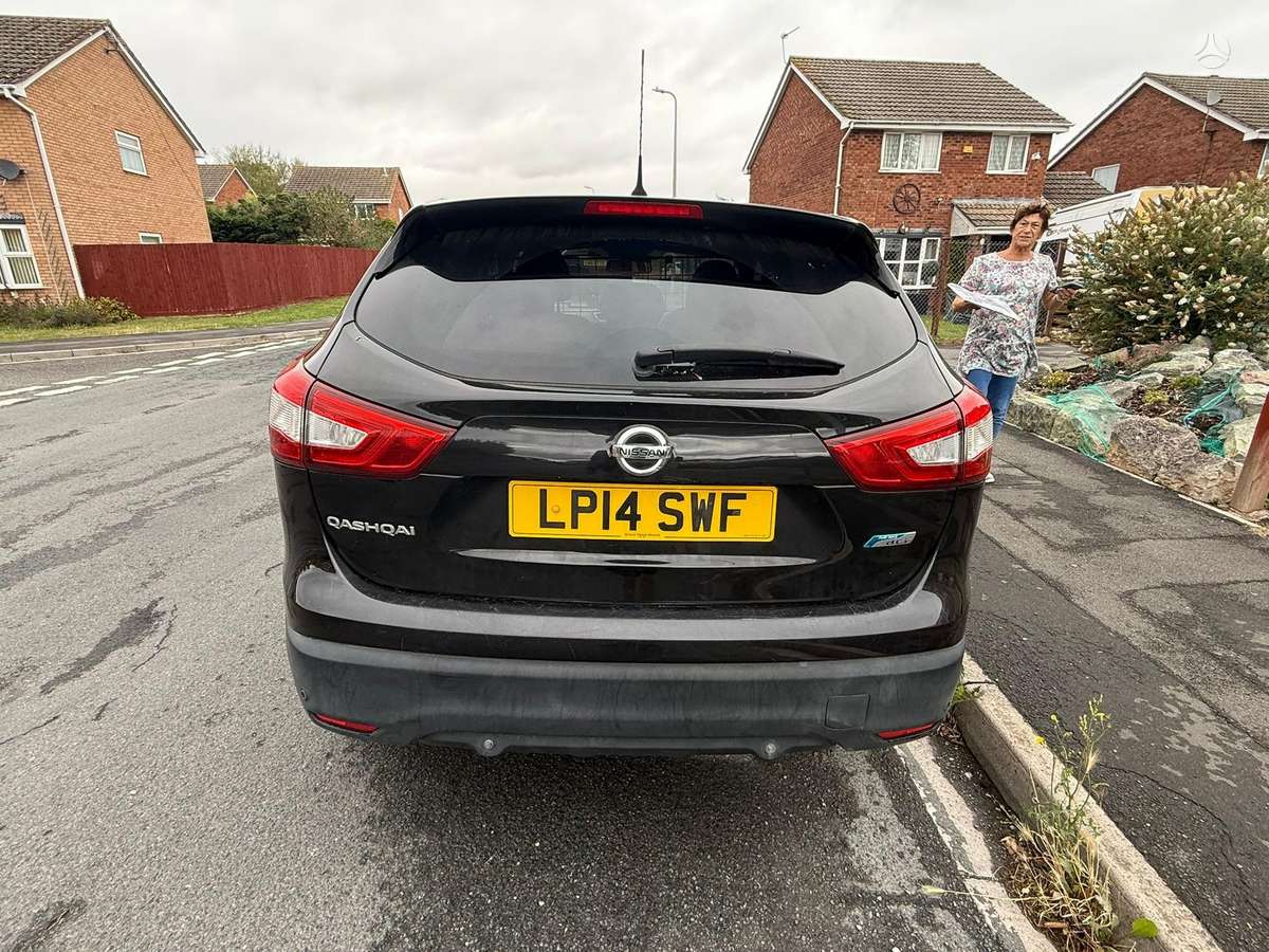 Nissan Qashqai 2014 — двигун 1598 cm³, 131 HP (96kW)