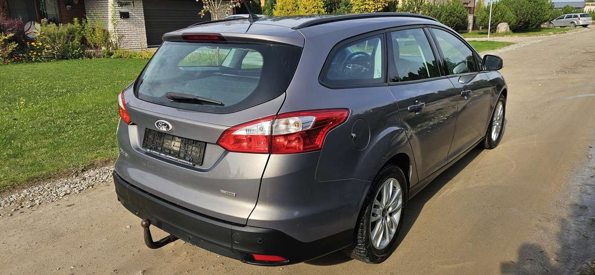 Ford Focus 2012 — двигун 1560 cm³, 95 HP (70kW)