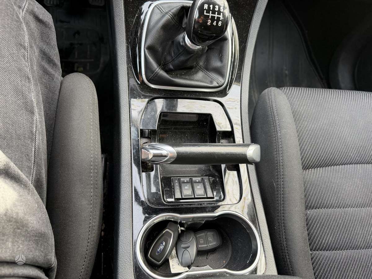 Ford S-MAX 2012 — фото 10