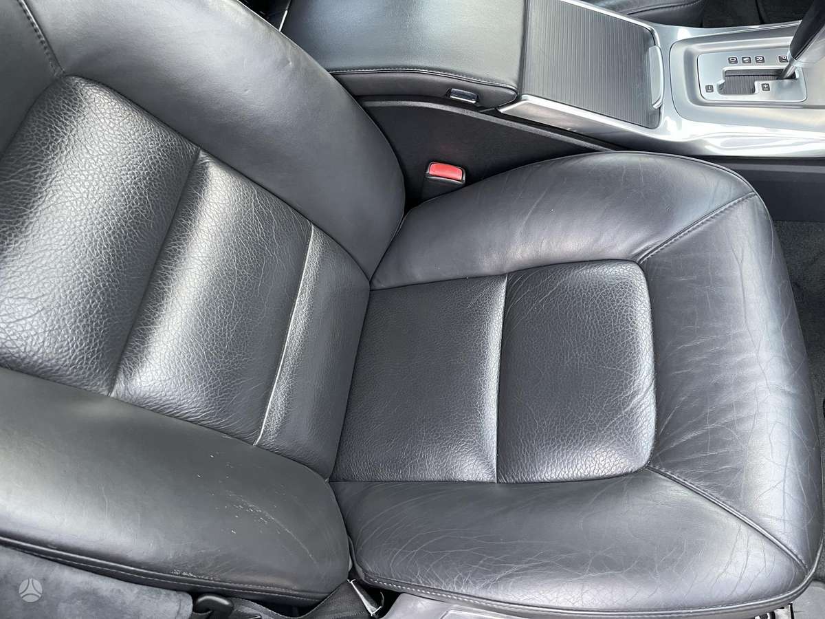 Volvo V70 2012 — photo 15