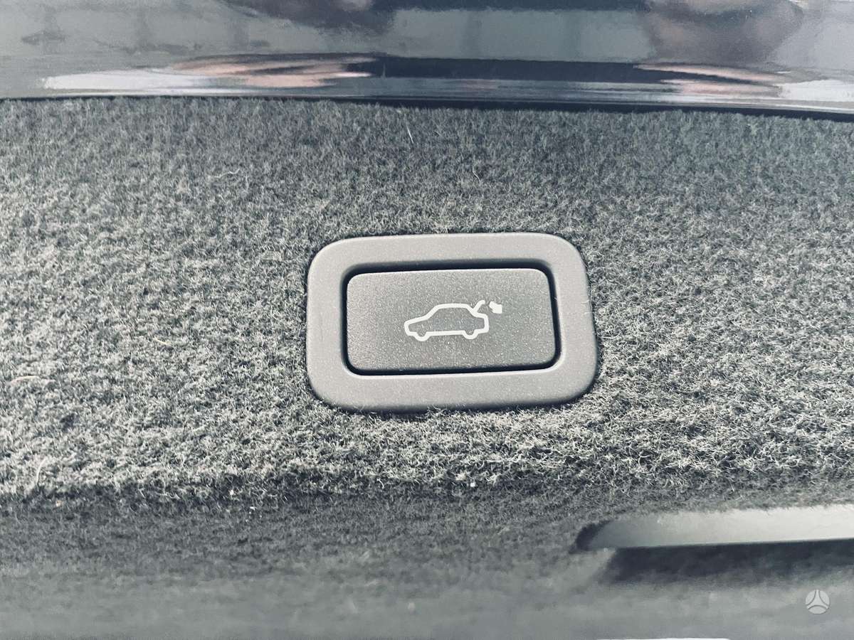 Volvo V70 2012 — photo 21