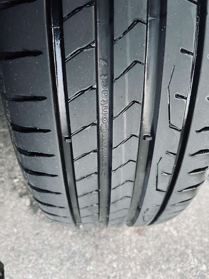 Volvo V70 2012 — photo 23