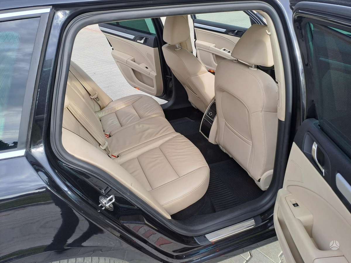 Skoda Superb 2010 — photo 14