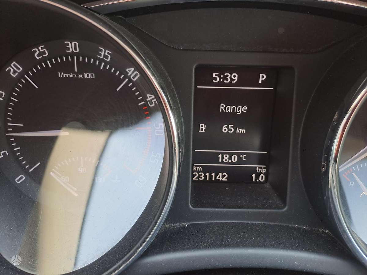 Skoda Superb 2010 — photo 19