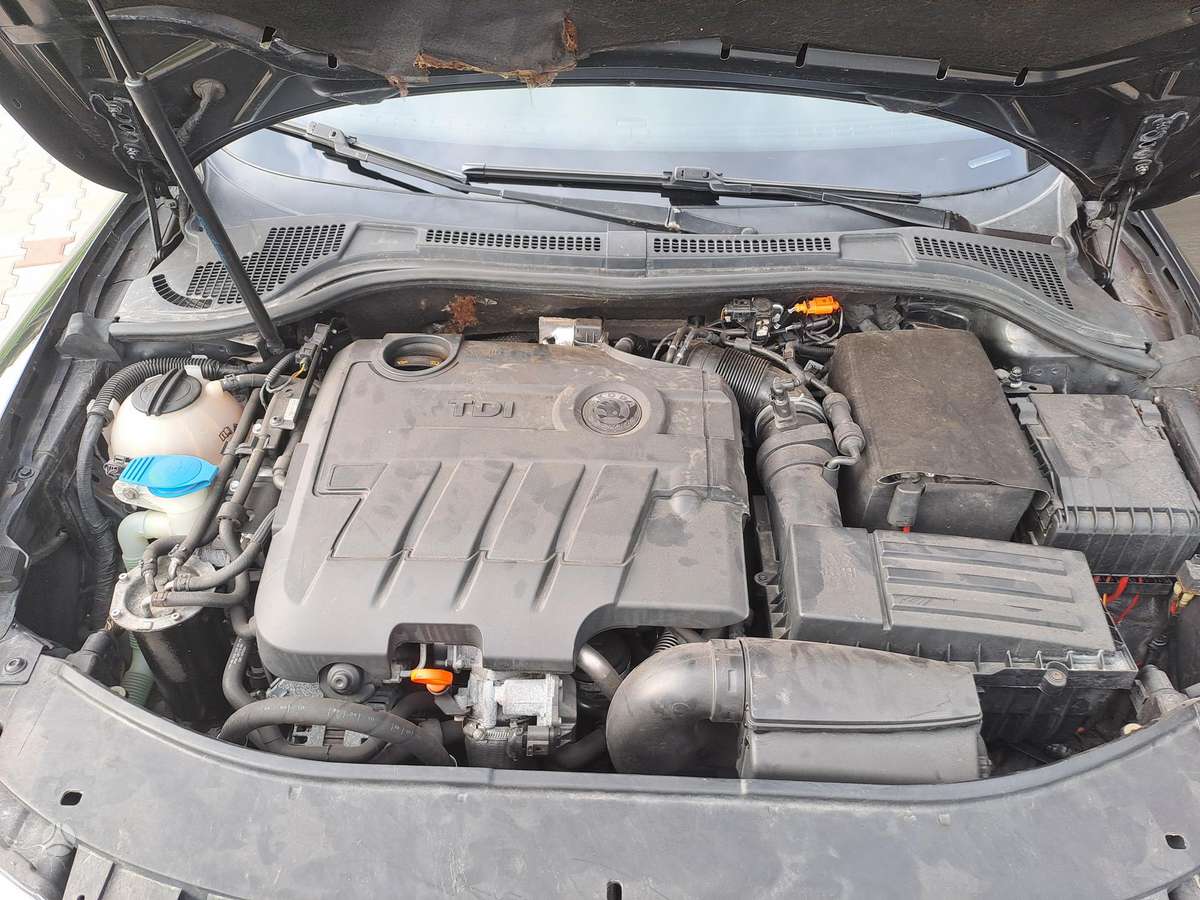 Skoda Superb 2010 — photo 20