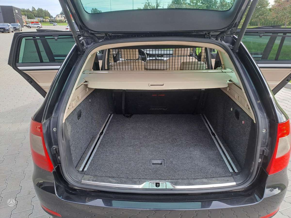 Skoda Superb 2010 — photo 23