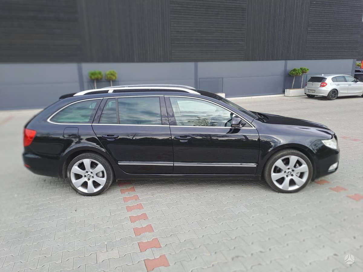 Skoda Superb 2010 — photo 5