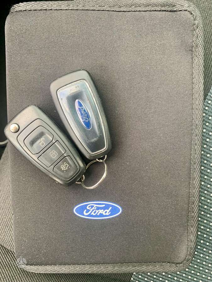 Ford S-MAX 2013 — фото 17