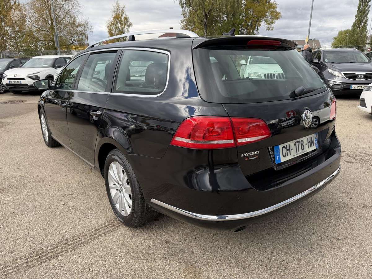 Volkswagen Passat 2012 — двигун 1598 cm³, 105 HP (77kW)