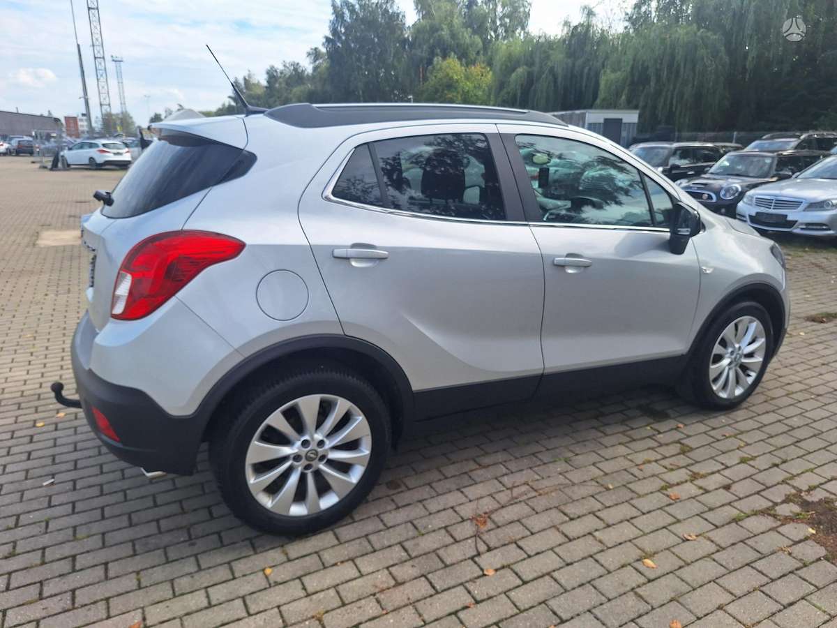Opel Mokka 2015 — салон