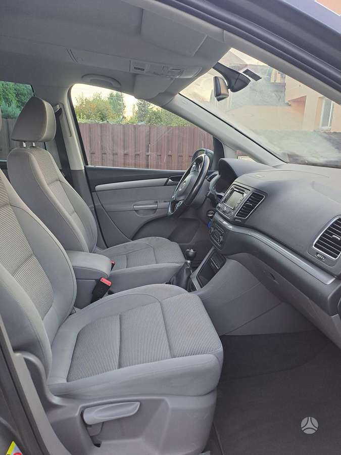 Volkswagen Sharan 2011 — photo 5