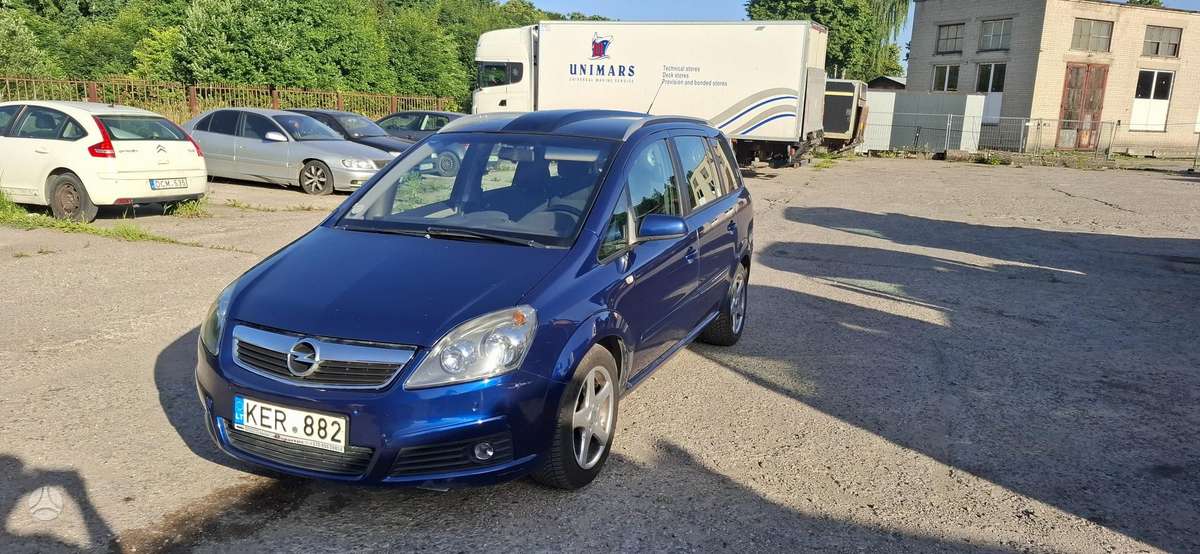Opel Zafira, 2005