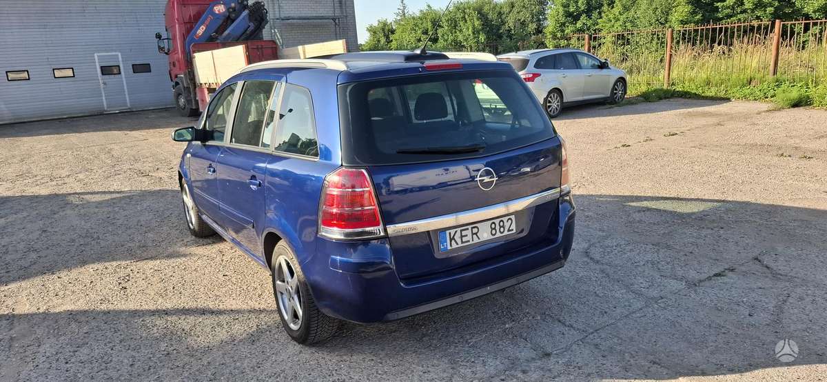 Opel Zafira 2005 — engine 2198 cm³, 150 HP (110kW)