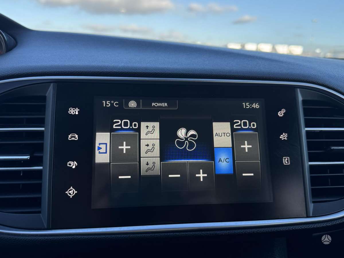 Peugeot 308 2014 — photo 20