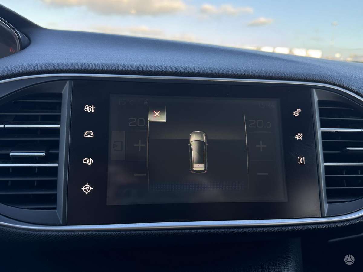 Peugeot 308 2014 — photo 21
