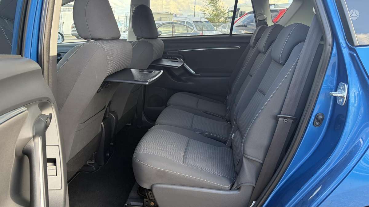 Toyota Verso 2014 — photo 16