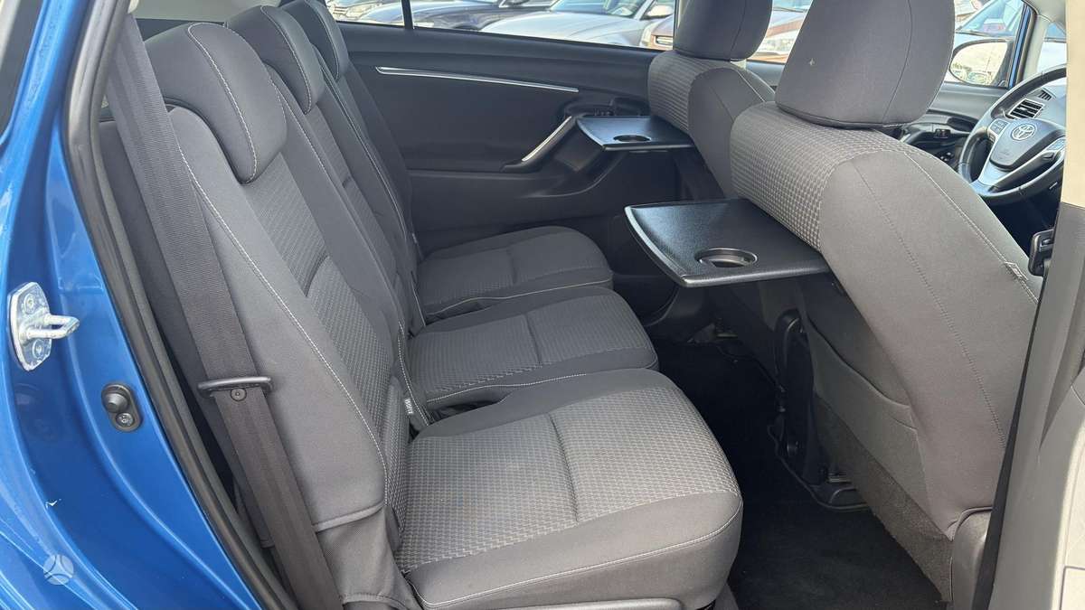 Toyota Verso 2014 — photo 20