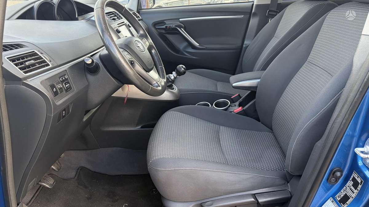 Toyota Verso 2014 — photo 26