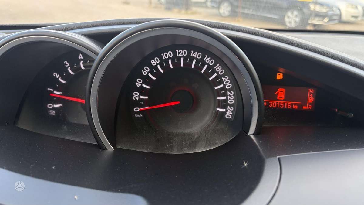 Toyota Verso 2014 — photo 30