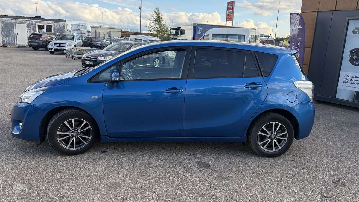 Toyota Verso 2014 — photo 7