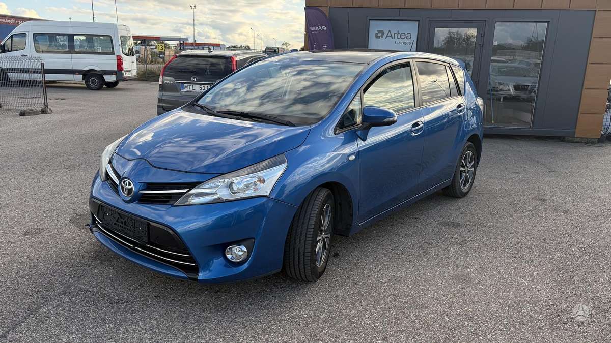 Toyota Verso 2014 — photo 8