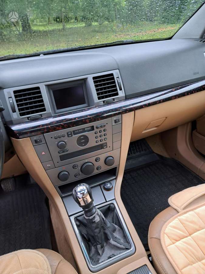 Opel Vectra 2004 — photo 7