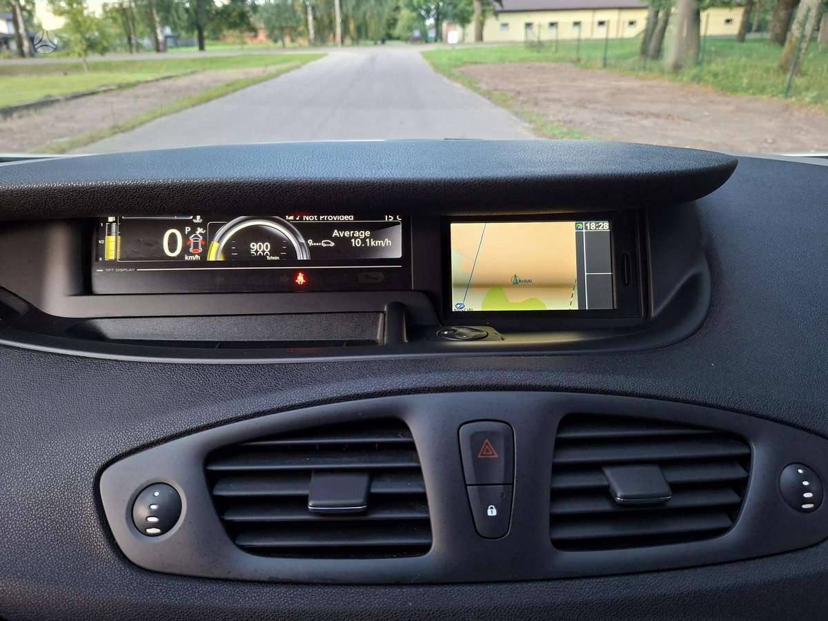 Renault Grand 2014 — photo 18