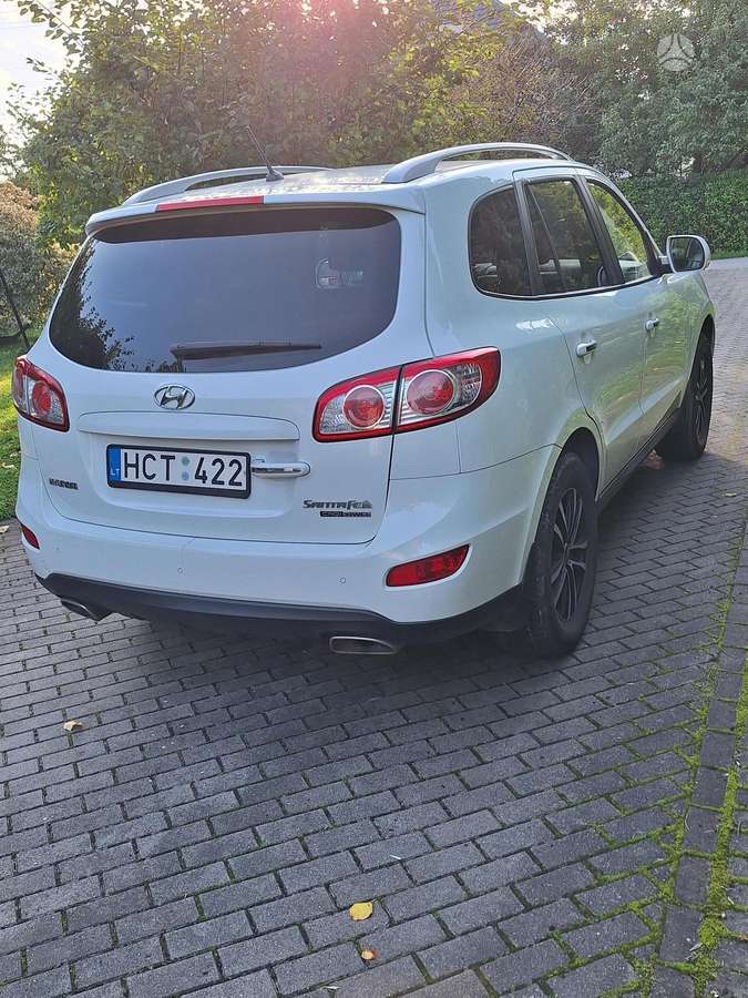Hyundai Santa 2010 — photo 5