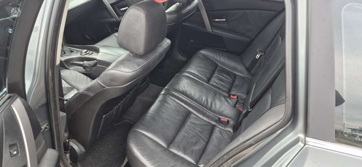 BMW 530 2006 — photo 11