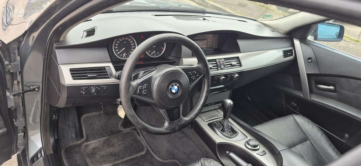 BMW 530 2006 — photo 12