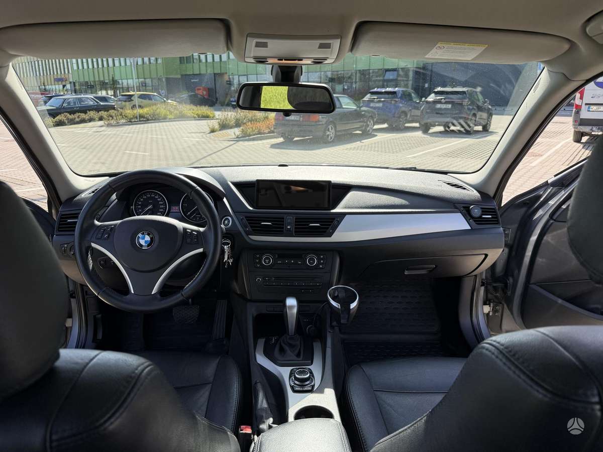 BMW X1 2011 — photo 14