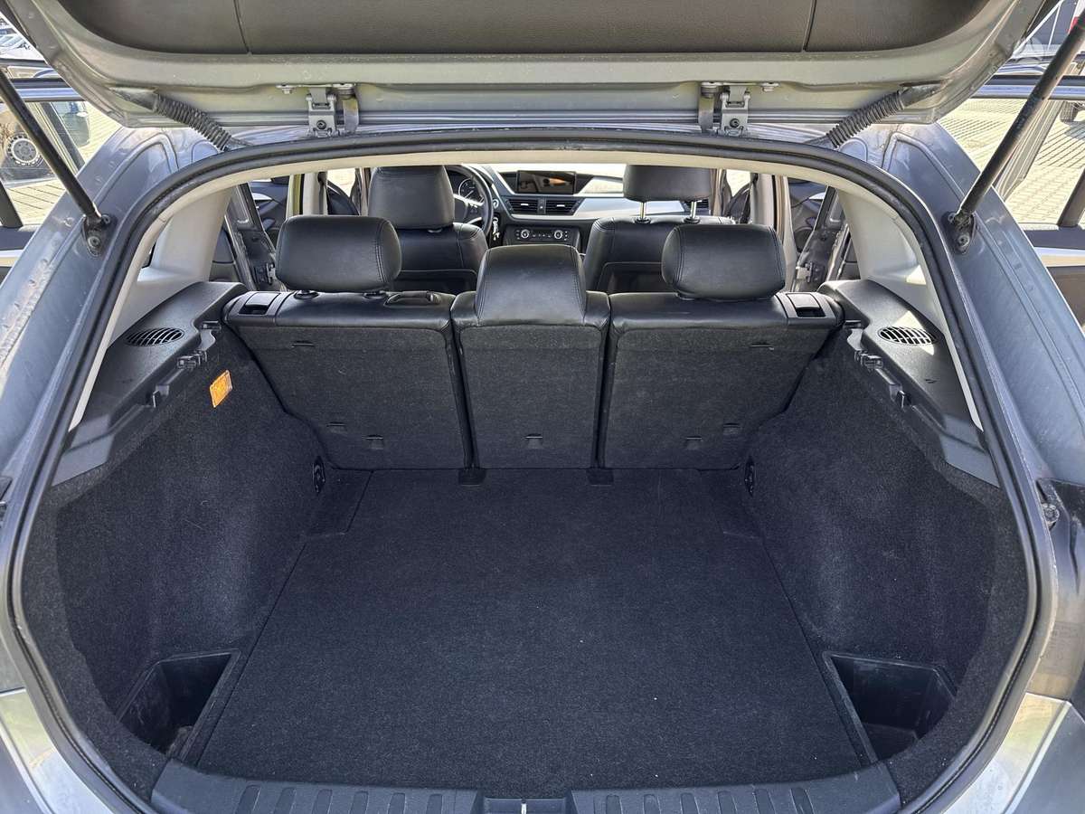 BMW X1 2011 — photo 20