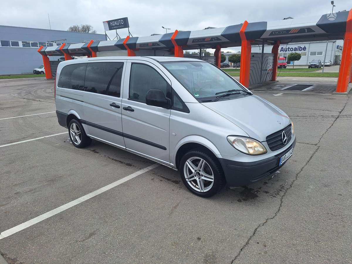 Mercedes-Benz Vito 2008 — вигляд ззаду