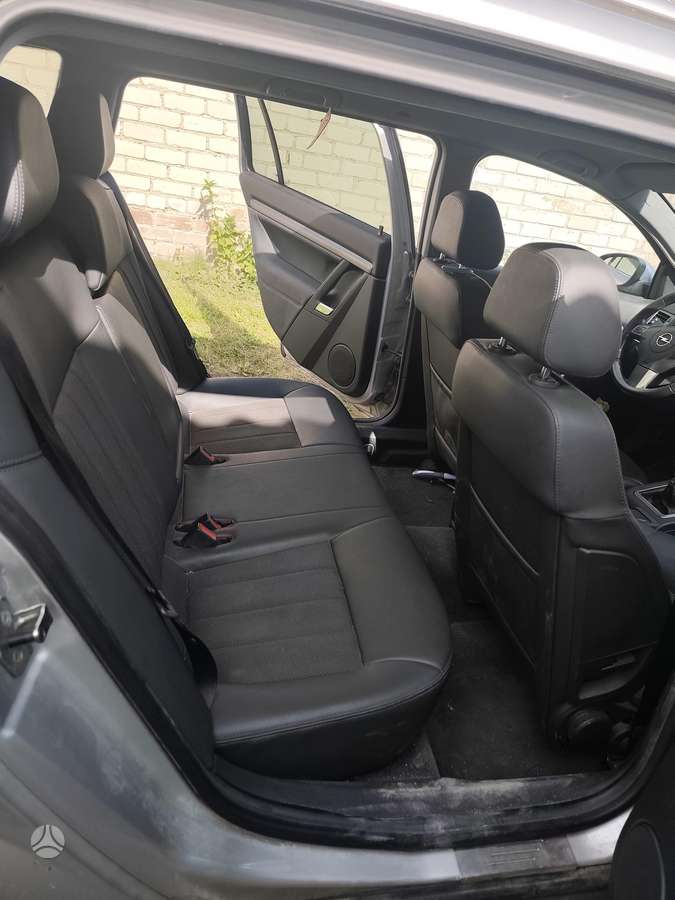 Opel Vectra 2008 — photo 16