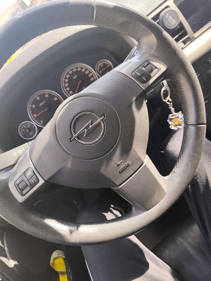 Opel Vectra 2008 — photo 6