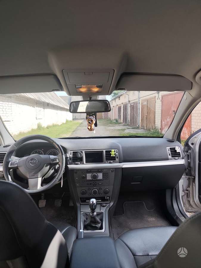 Opel Vectra 2008 — photo 9