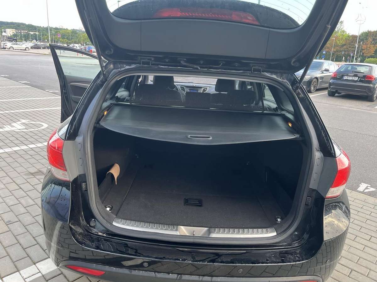 Hyundai i40 2012 — photo 17