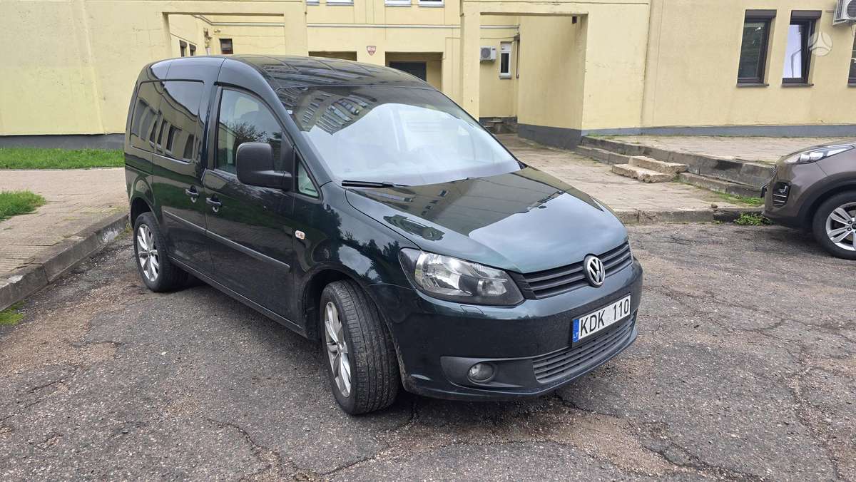 Volkswagen Caddy 2011 — вигляд ззаду
